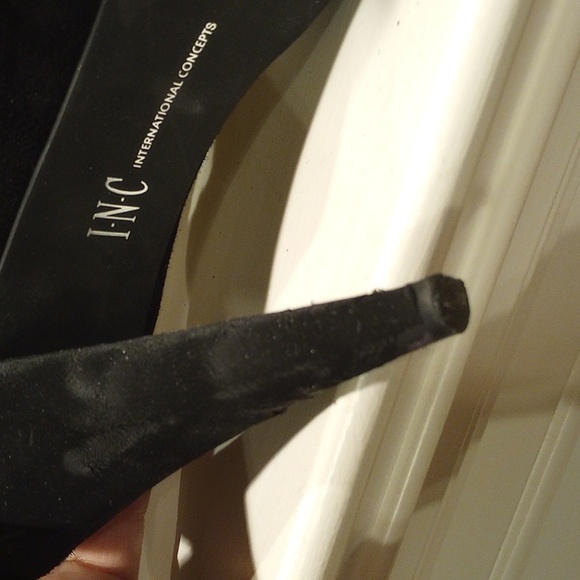 INC (Dillards) Heels - Picture 8 of 10